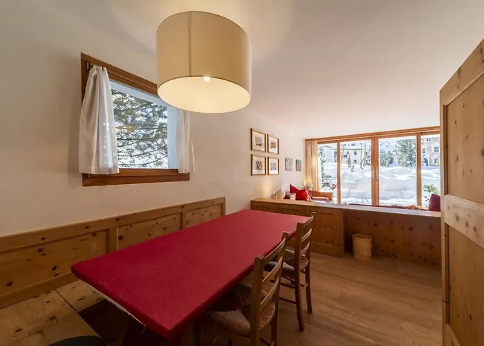 Chesa Staz - شقة بونتريسنا