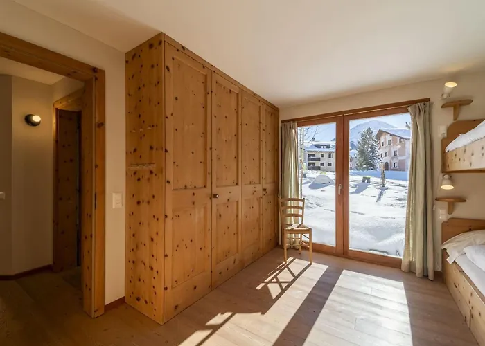 Chesa Staz - * بونتريسنا